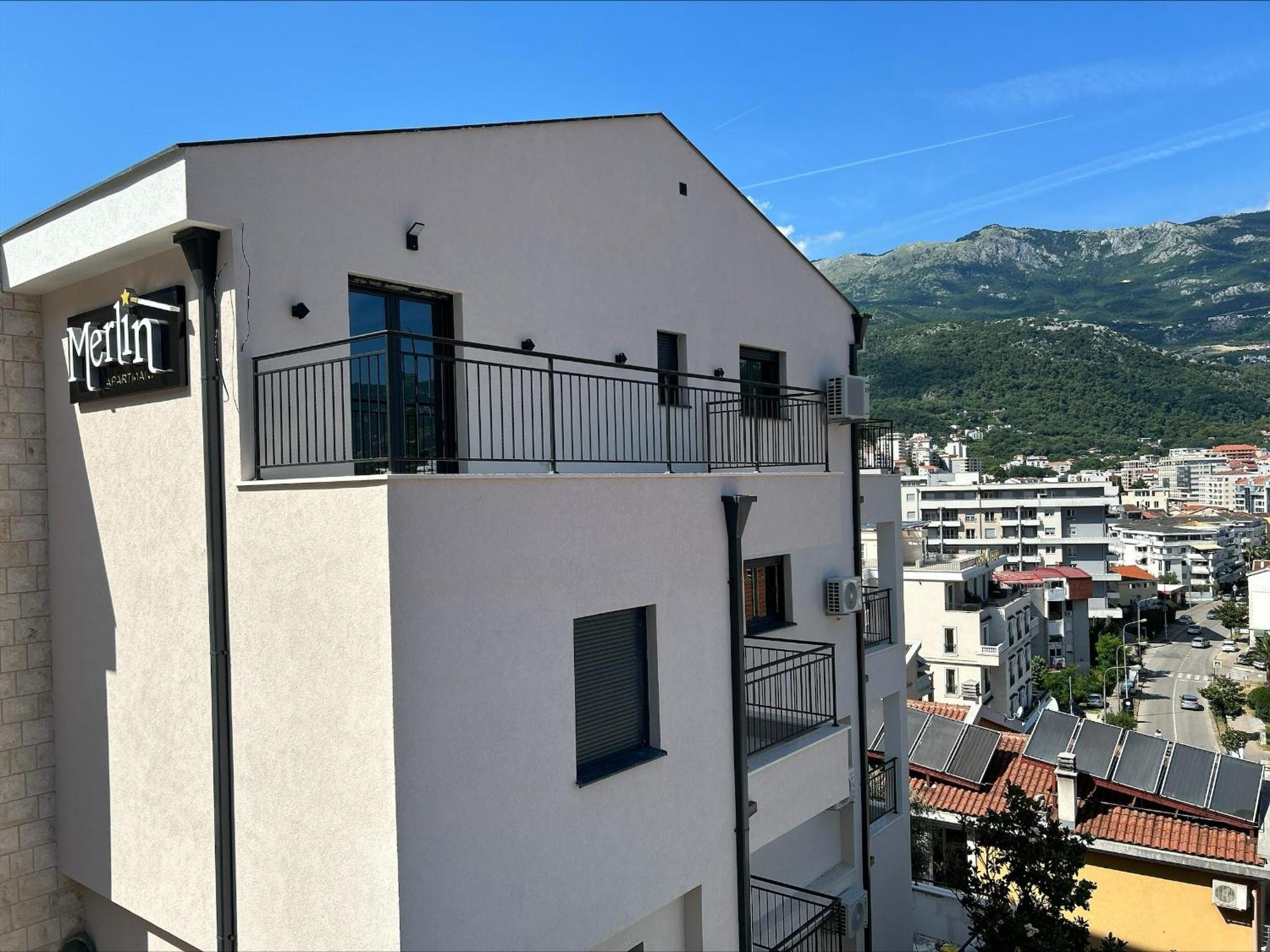 Merlin Prestige Apartments Будва Екстериор снимка