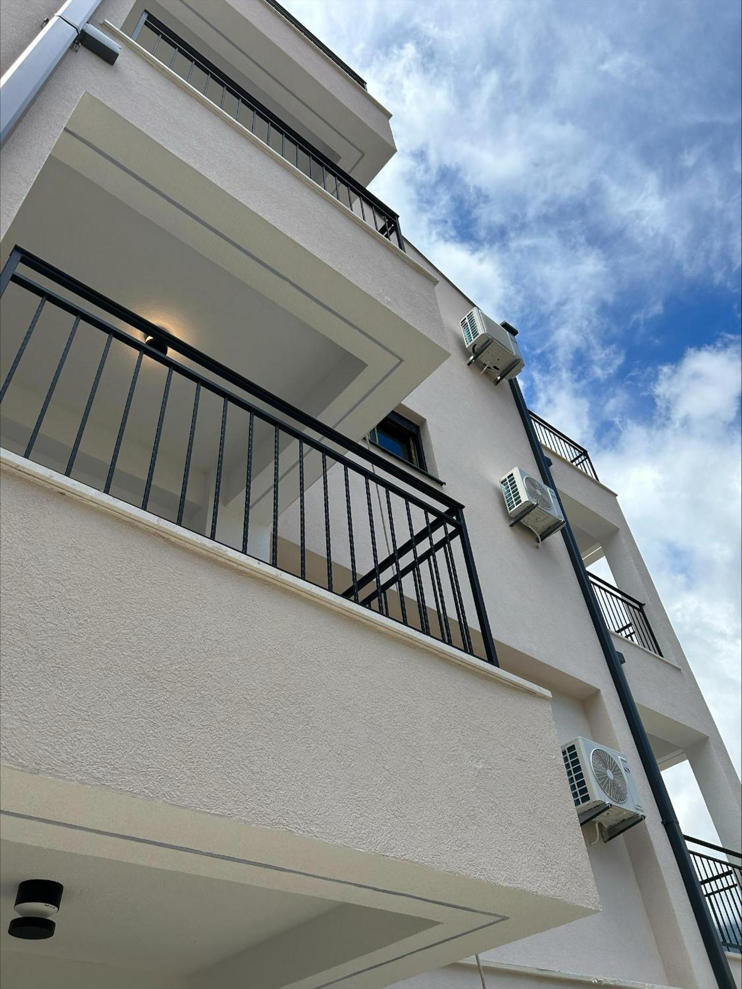 Merlin Prestige Apartments Будва Екстериор снимка