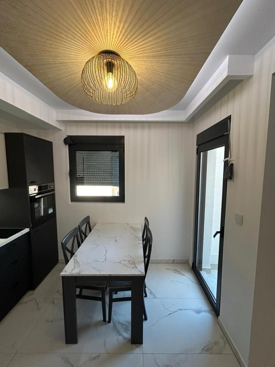 Merlin Prestige Apartments Будва Екстериор снимка