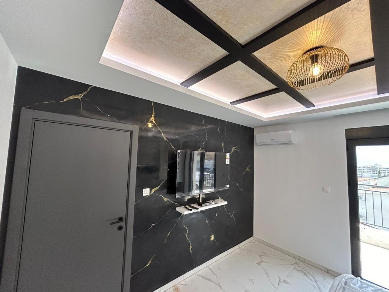 Merlin Prestige Apartments Будва Екстериор снимка