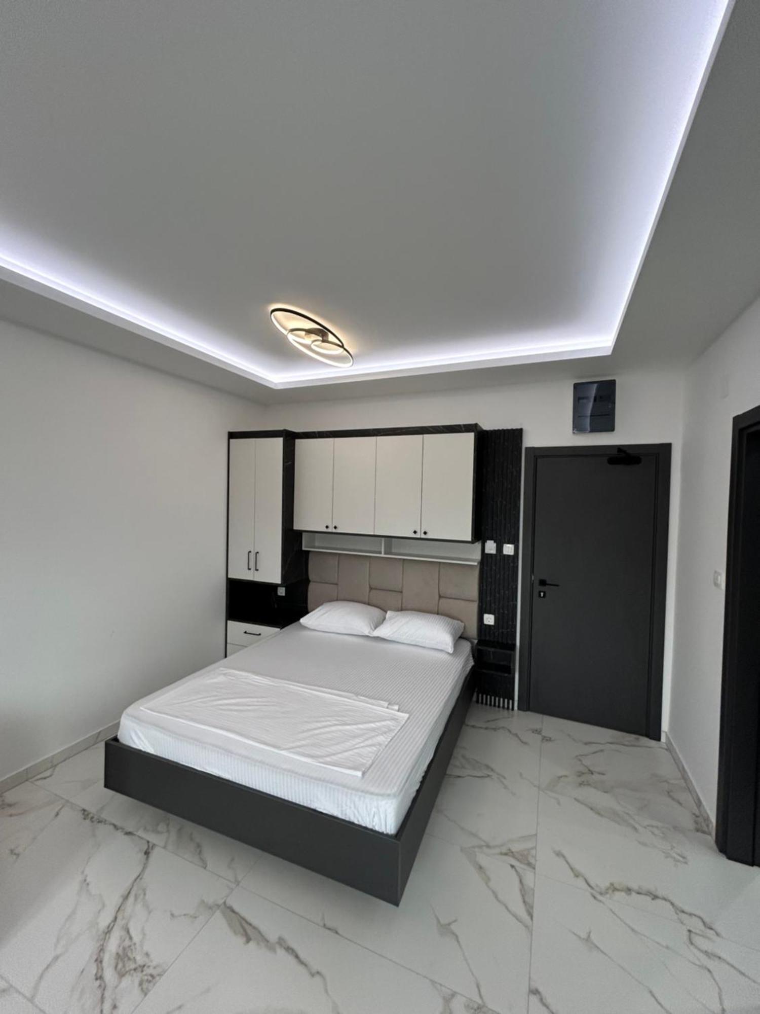 Merlin Prestige Apartments Будва Екстериор снимка