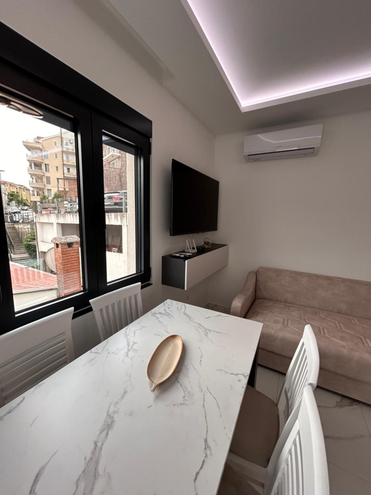 Merlin Prestige Apartments Будва Екстериор снимка
