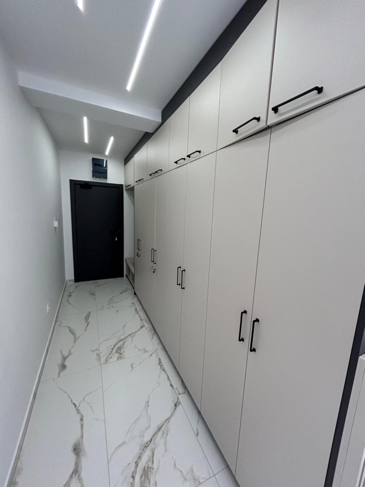 Merlin Prestige Apartments Будва Екстериор снимка