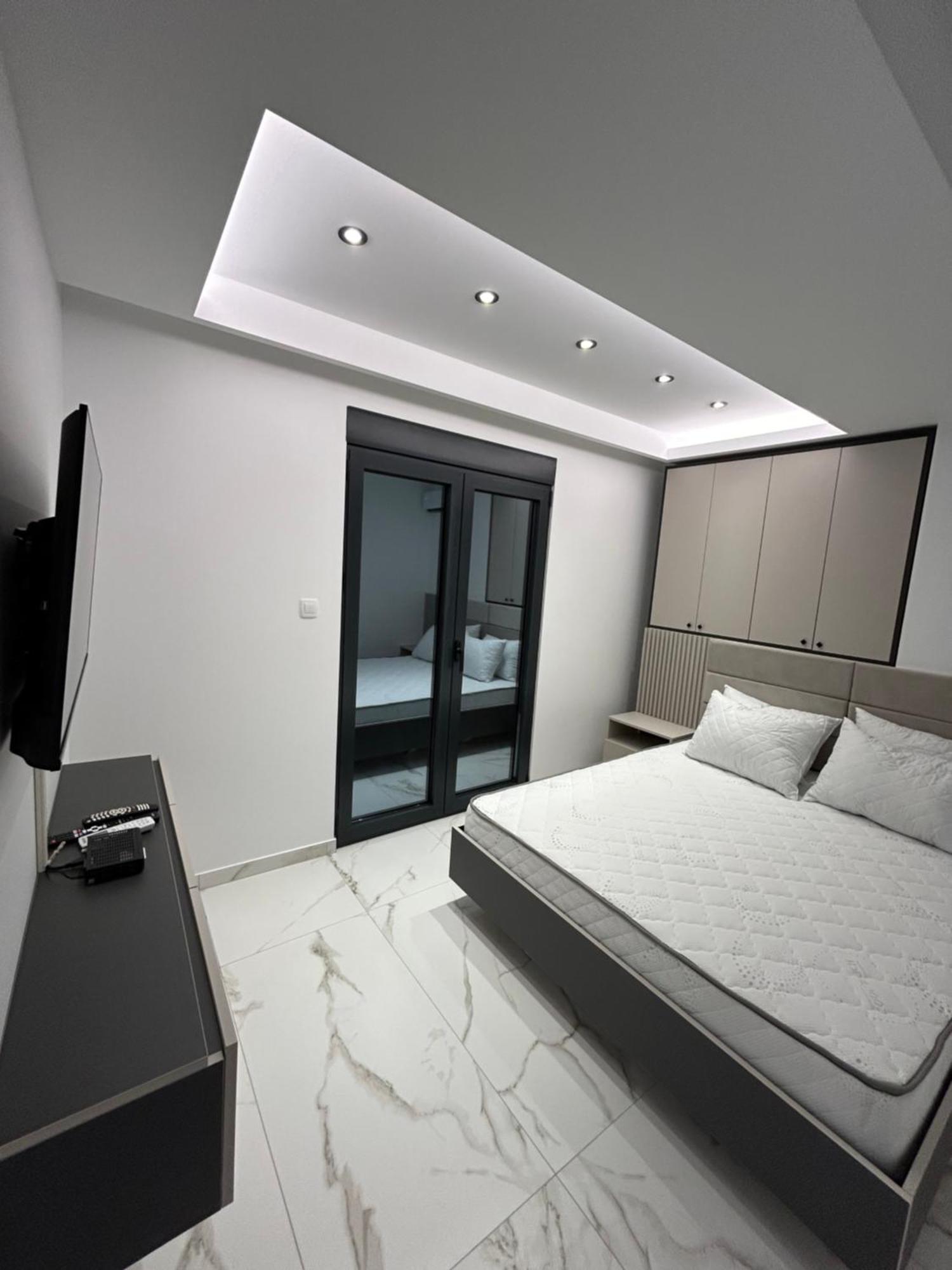 Merlin Prestige Apartments Будва Екстериор снимка