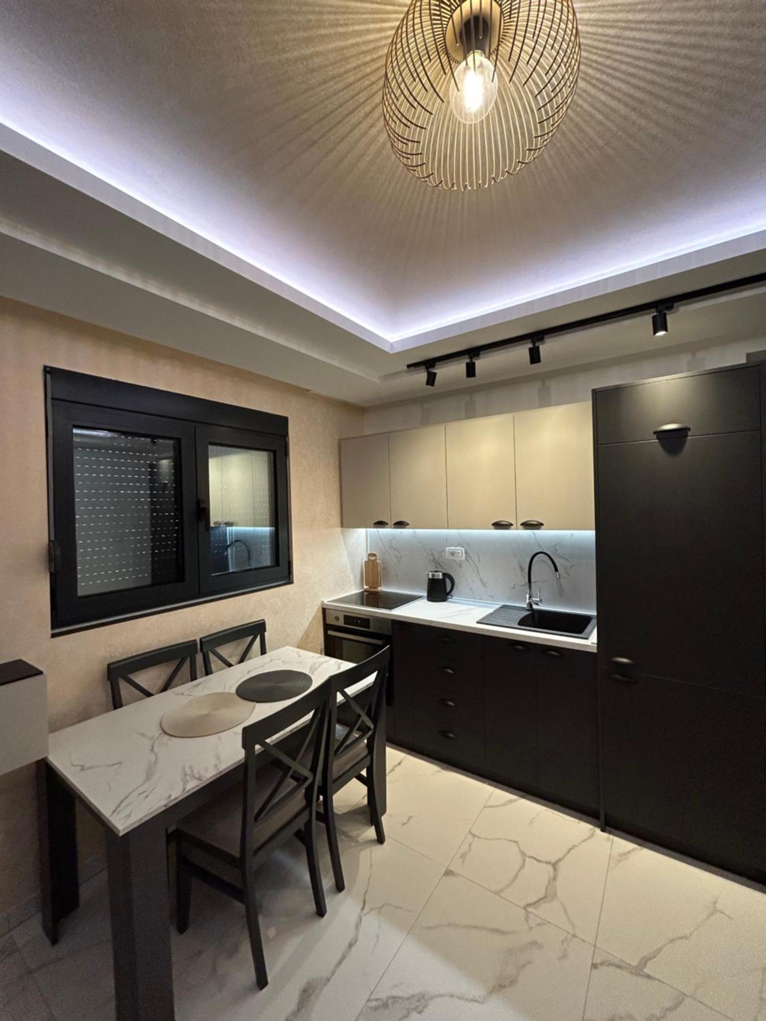 Merlin Prestige Apartments Будва Екстериор снимка