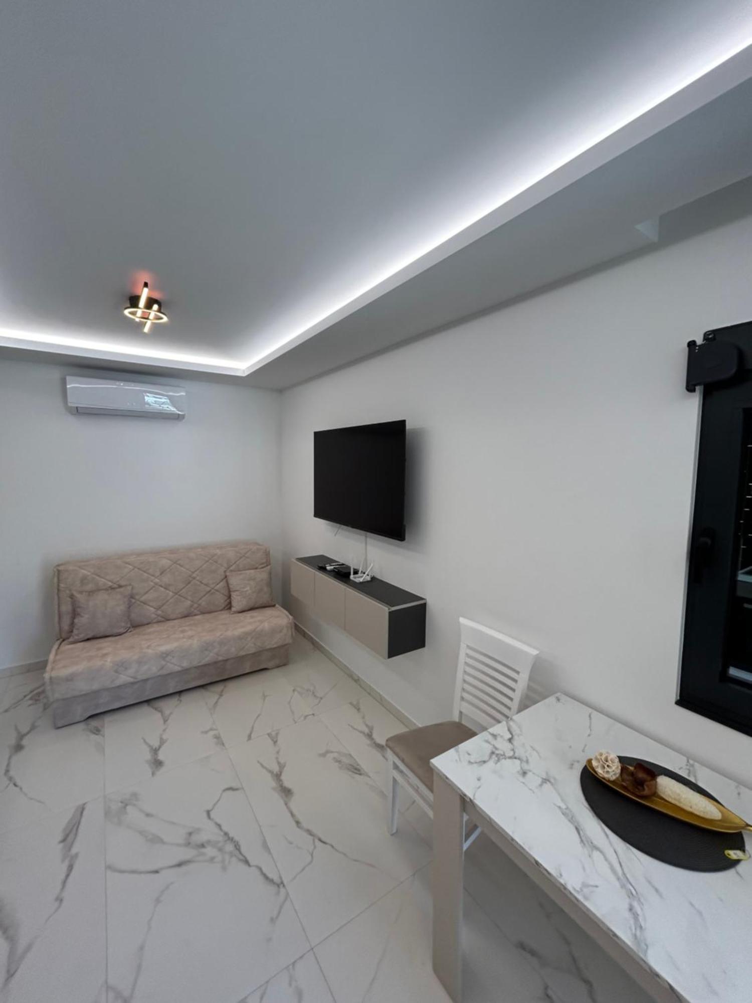 Merlin Prestige Apartments Будва Екстериор снимка