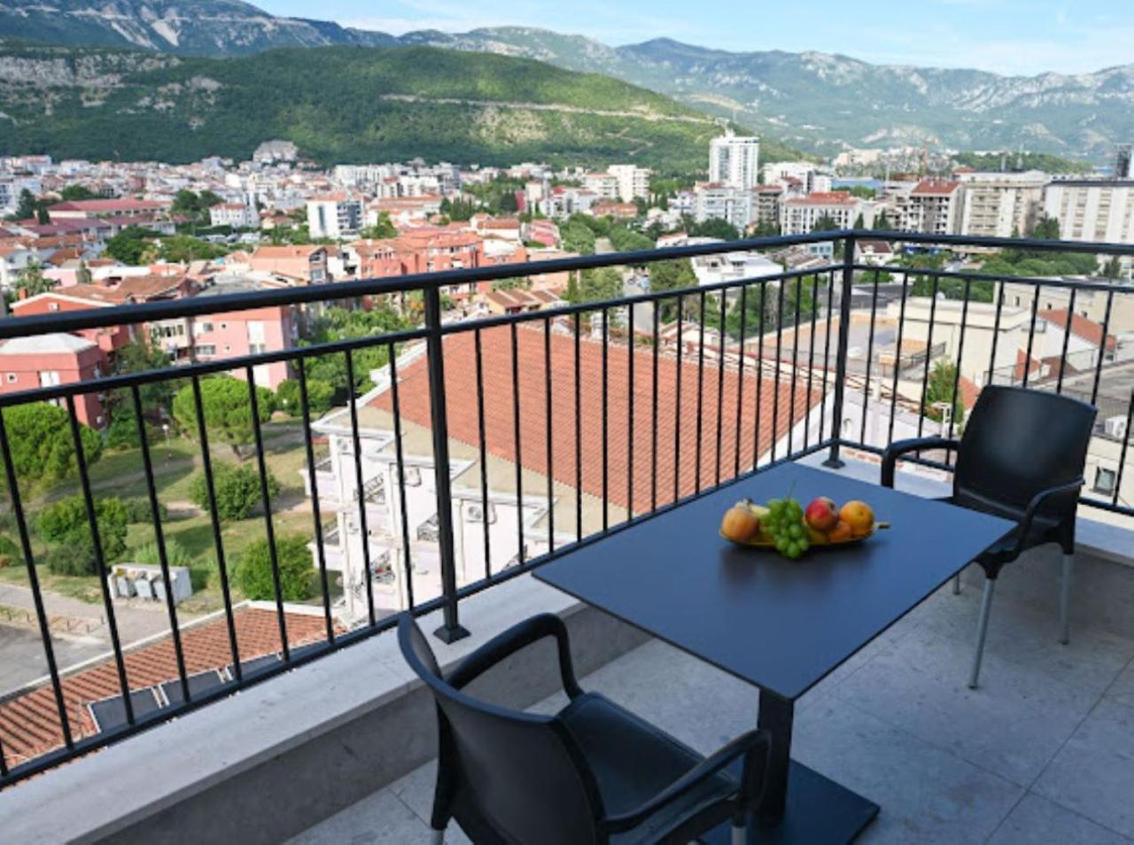 Merlin Prestige Apartments Будва Екстериор снимка